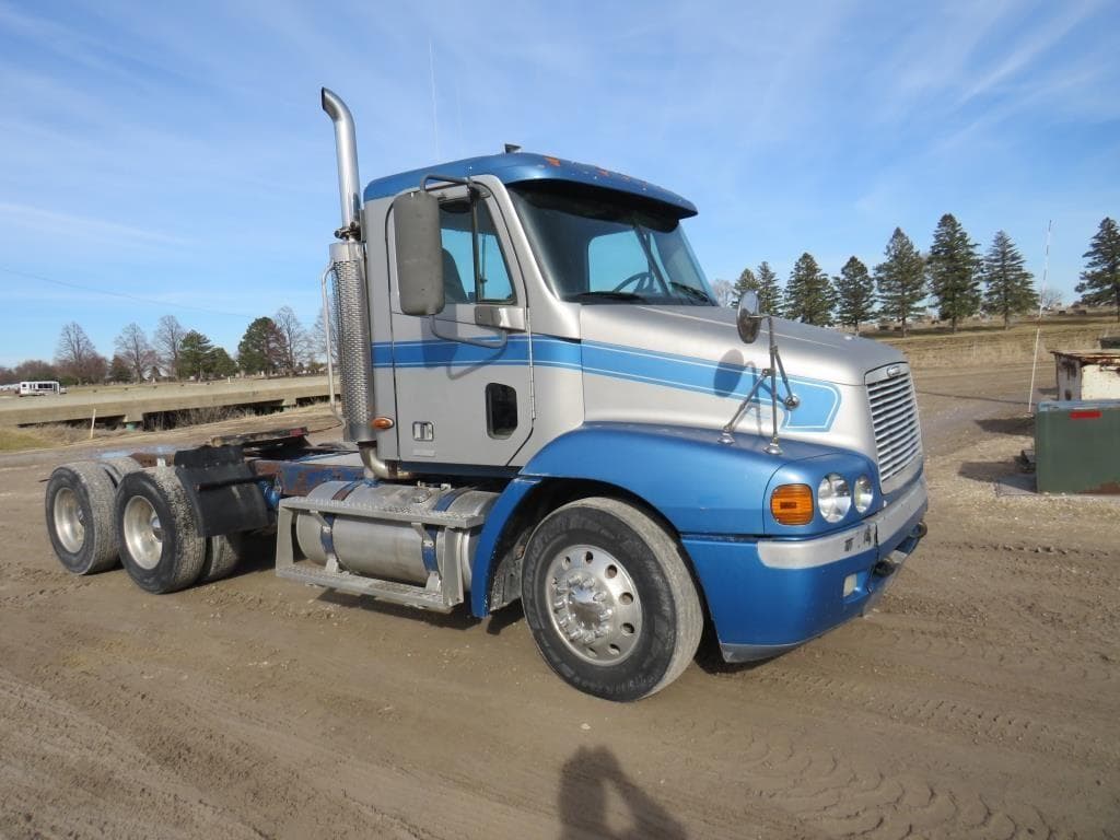 Image of Freightliner ST112 Primary image