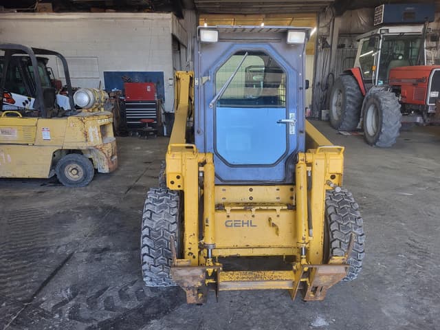 Image of Gehl 4835SXT equipment image 2