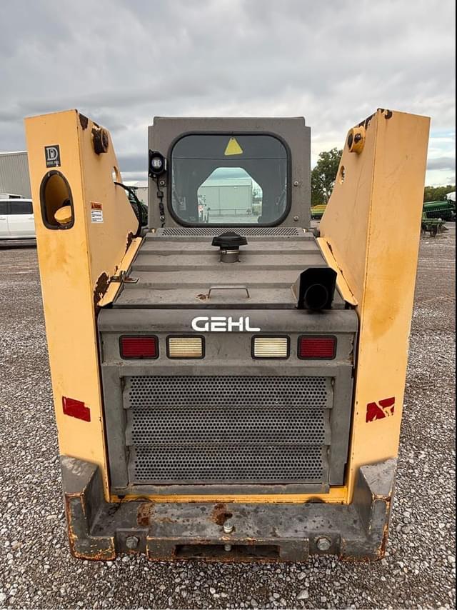 Image of Gehl 5635SXT II equipment image 2