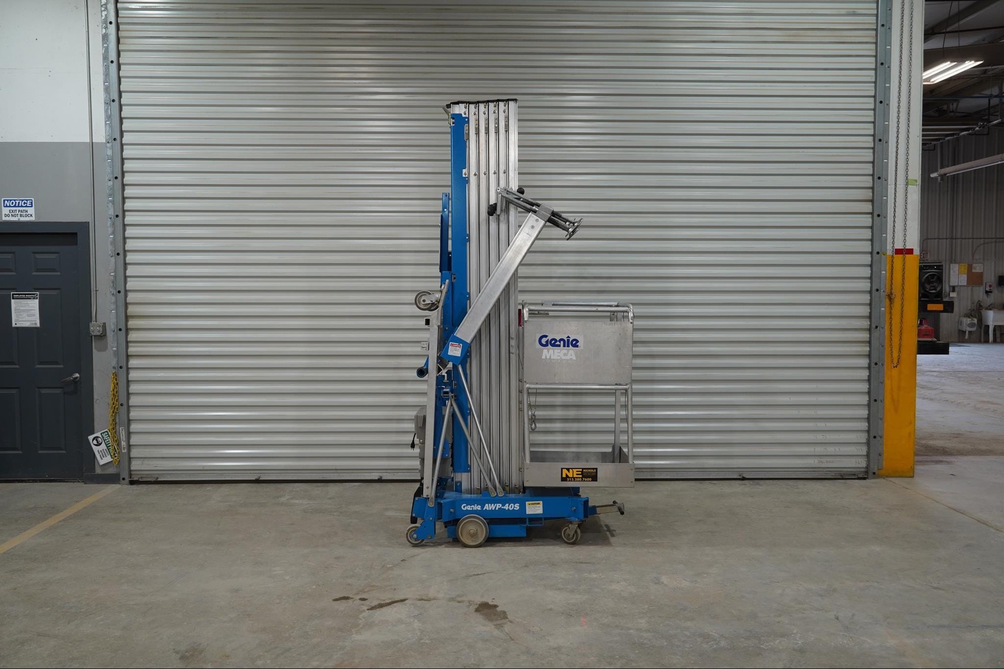 2003 Genie AWP40S Equipment Image0