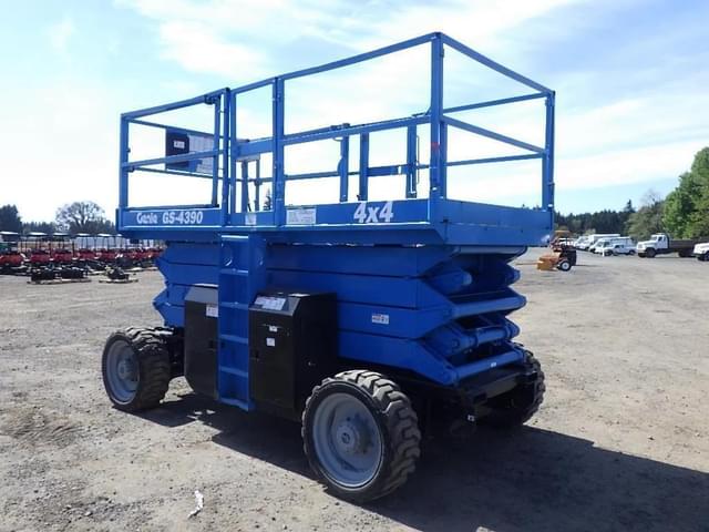 Image of Genie GS-4390 equipment image 3