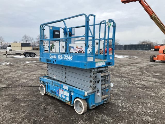 Image of Genie GS-3246 equipment image 1