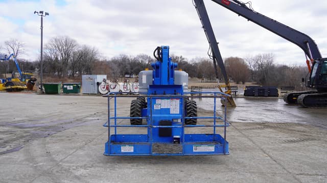 Image of Genie Z60/34 equipment image 3