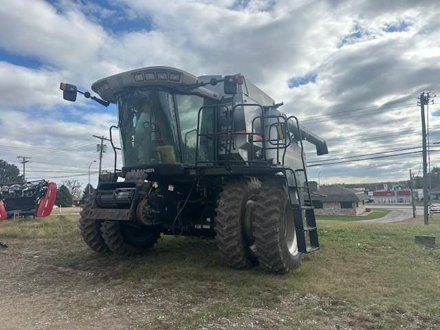 2003 Gleaner R65 Equipment Image0