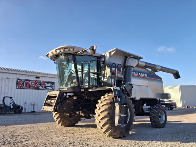 Image of Gleaner R65 equipment image 2