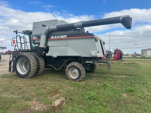 Image of Gleaner R65 equipment image 2
