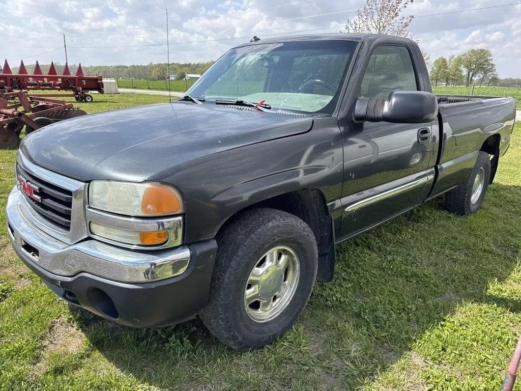 Image of GMC 1500 Primary image