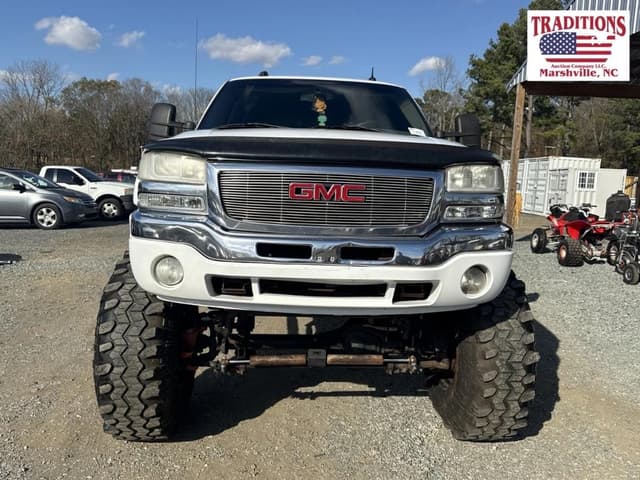 Image of GMC 2500 equipment image 2