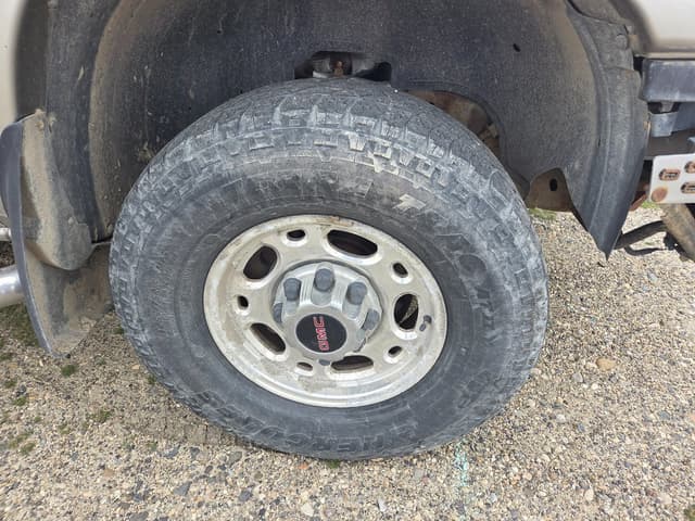 Image of GMC 2500 equipment image 4