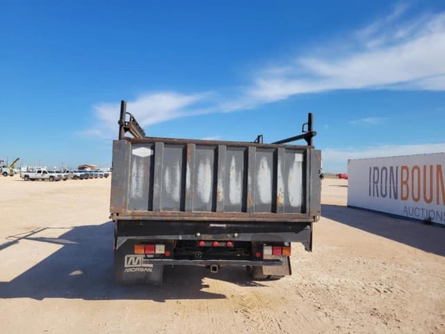 Image of GMC 3500 equipment image 3