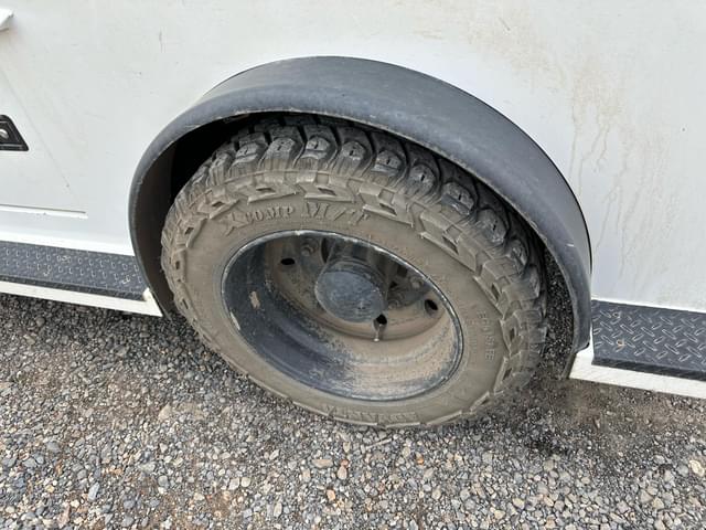Image of GMC 4500 equipment image 4