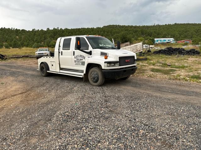 Image of GMC 4500 equipment image 1