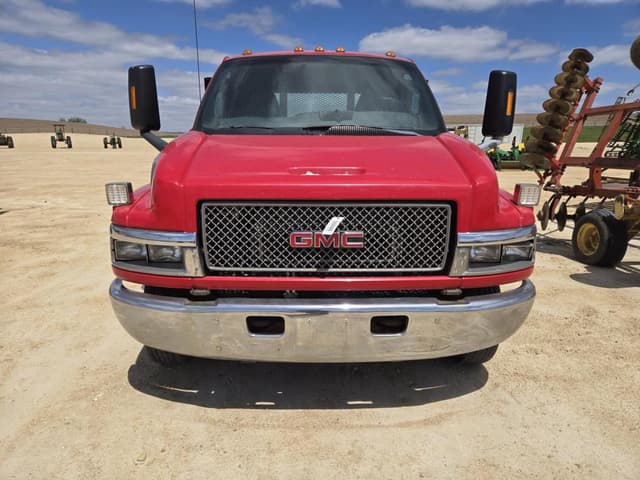 Image of GMC 5500 equipment image 1