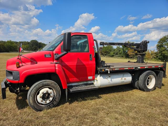 Image of GMC C5500 equipment image 4