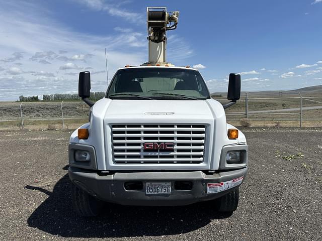 Image of GMC C7500 equipment image 4