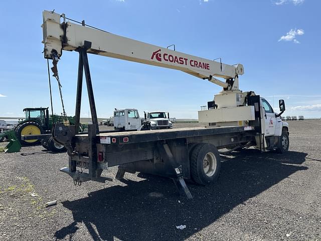 Image of GMC C7500 equipment image 2