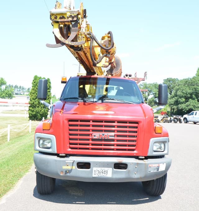 Image of GMC C7500 equipment image 2