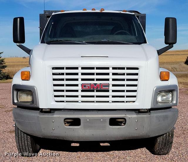 Image of GMC C7500 equipment image 1