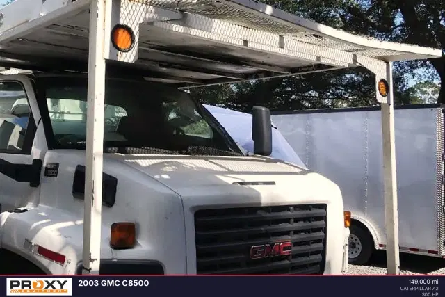 Image of GMC C8500 equipment image 3