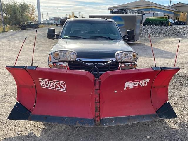 Image of GMC Sierra equipment image 4