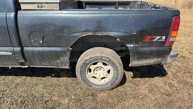 Image of GMC 1500 equipment image 4