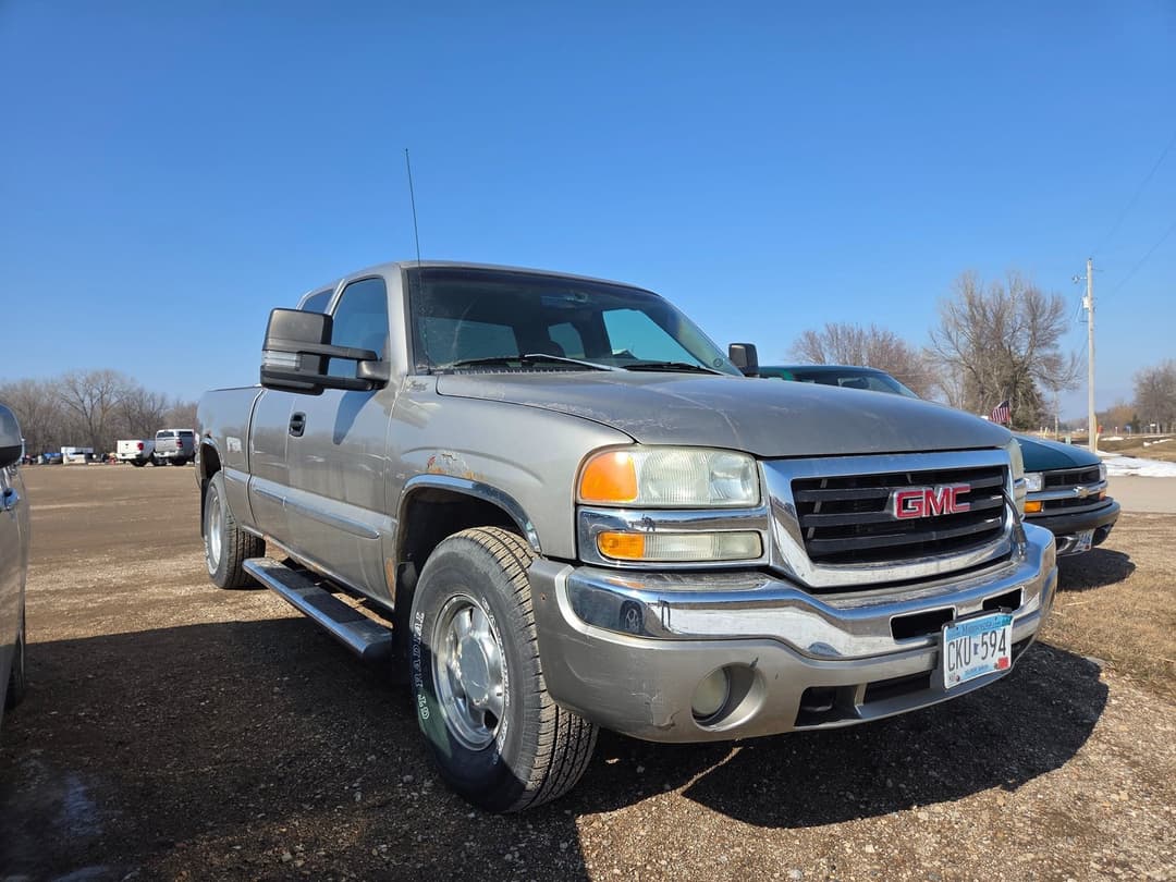 Image of GMC Sierra 1500 Primary image