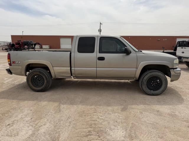 Image of GMC 1500 equipment image 3