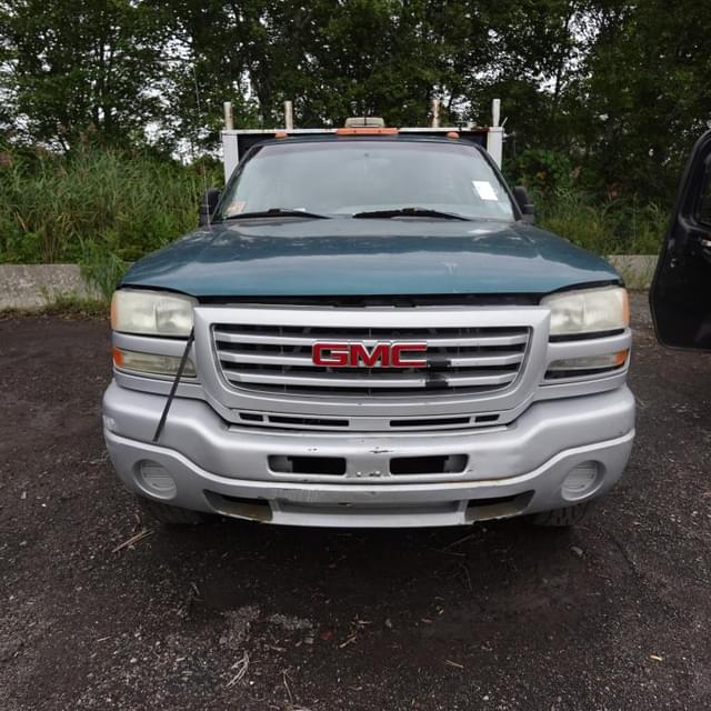 Image of GMC 2500 equipment image 1
