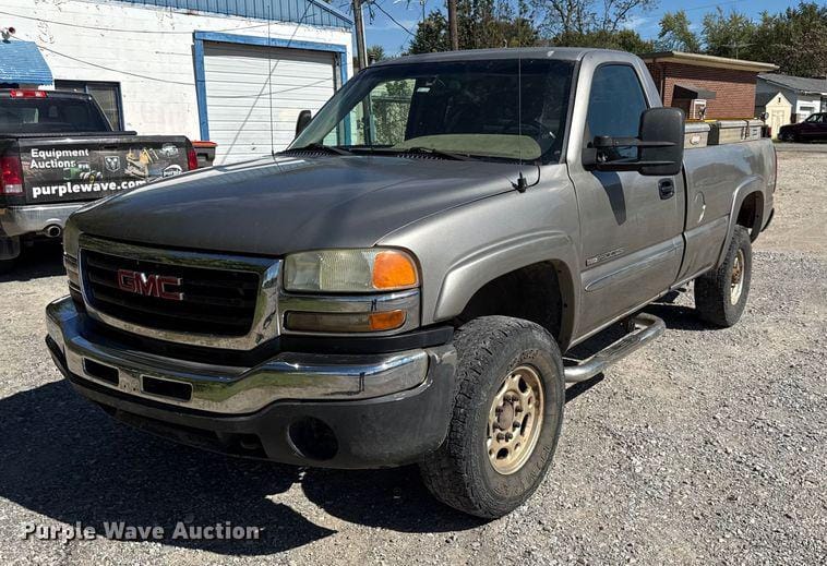 2003 GMC 2500HD Image