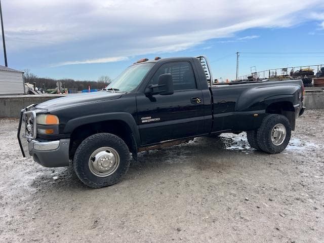 Image of GMC 3500 equipment image 1