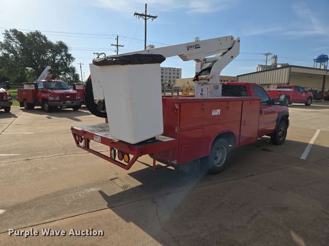 Image of GMC 3500 equipment image 4