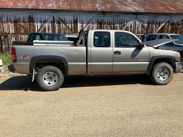 Image of GMC 2500 equipment image 3