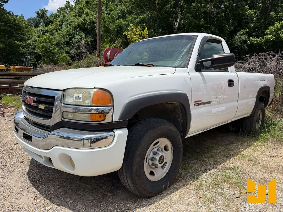 Image of GMC 2500HD Primary image