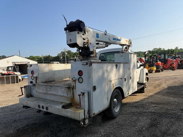 Image of GMC Topkick C5500 equipment image 3