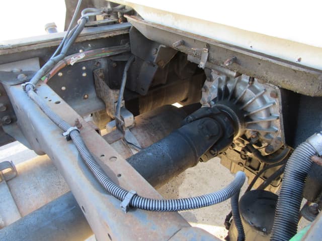 Image of GMC Topkick C8500 equipment image 4