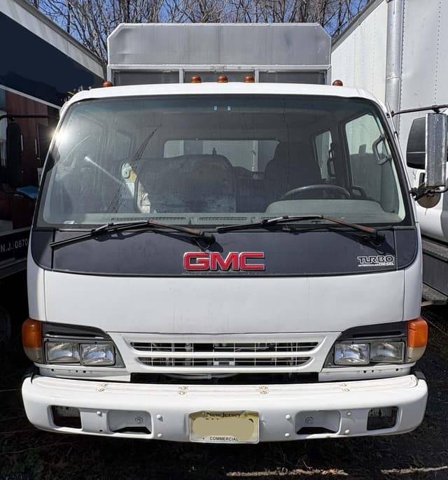 Image of GMC W4500 equipment image 4