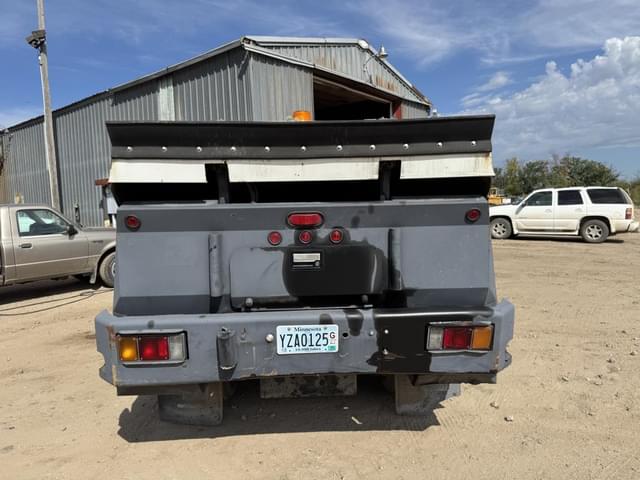 Image of GMC W4500 equipment image 3