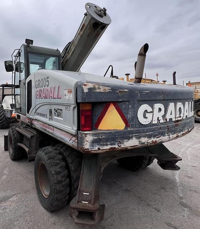 Image of Gradall XL4300 II equipment image 2