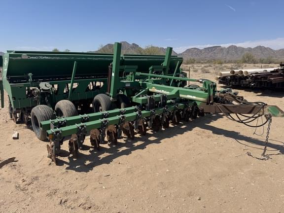 Image of Great Plains 2010P-3275 equipment image 3