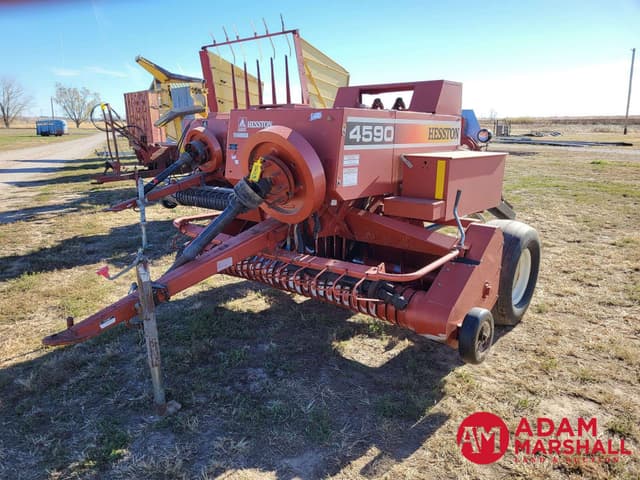 Image of Hesston 4590 equipment image 1