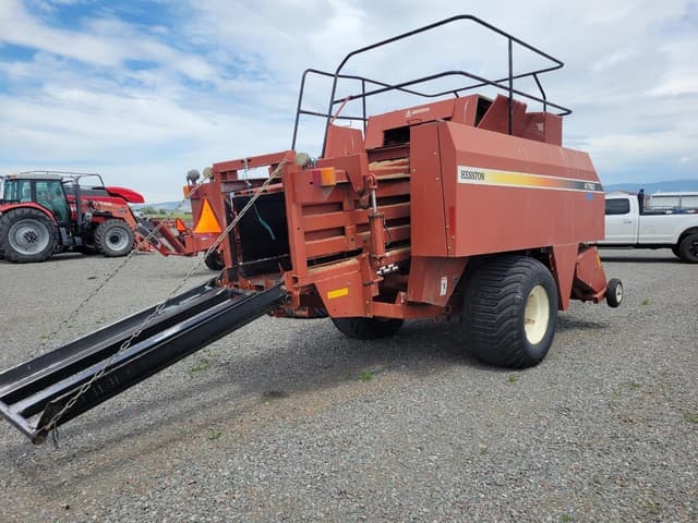 Image of Hesston 4760 equipment image 2
