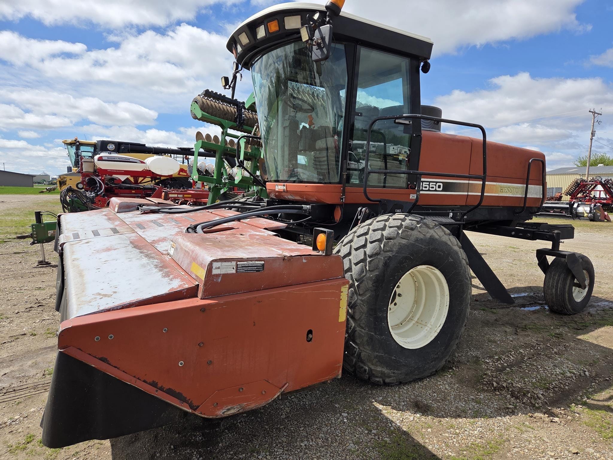 2003 Hesston 8550 Equipment Image0