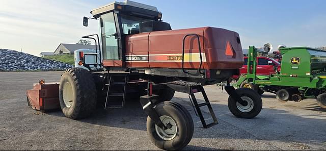 Image of Hesston 8550S equipment image 2