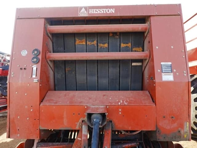 Image of Hesston 956 equipment image 4