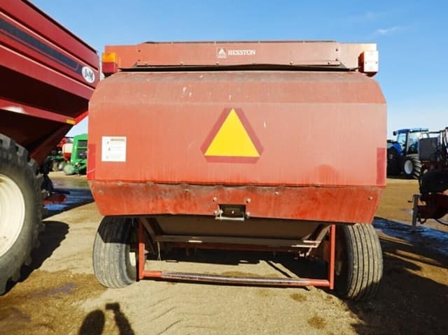 Image of Hesston 956 equipment image 1