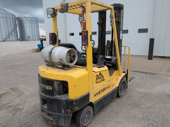 Image of Hyster S50XM equipment image 3