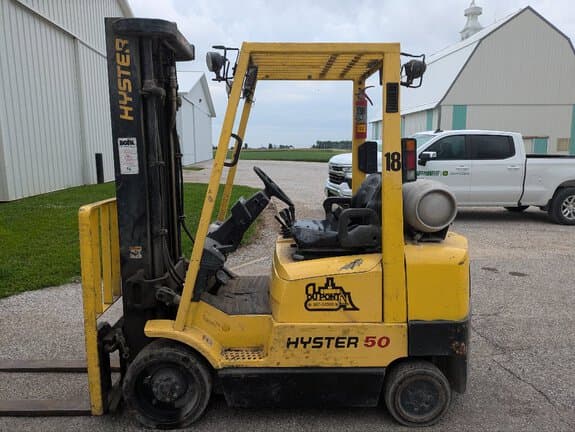 Image of Hyster S50XM equipment image 4