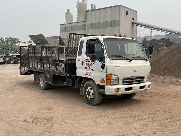 2003 Hyundai HLD150 Equipment Image0