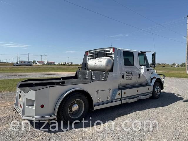 Image of International 4400 equipment image 4