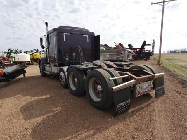 Image of International 9900I equipment image 3